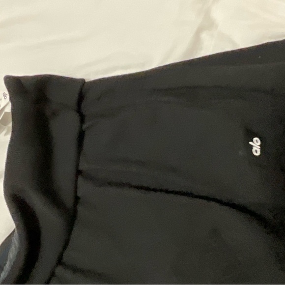 ALO yoga black skirt medium size - Picture 3 of 6